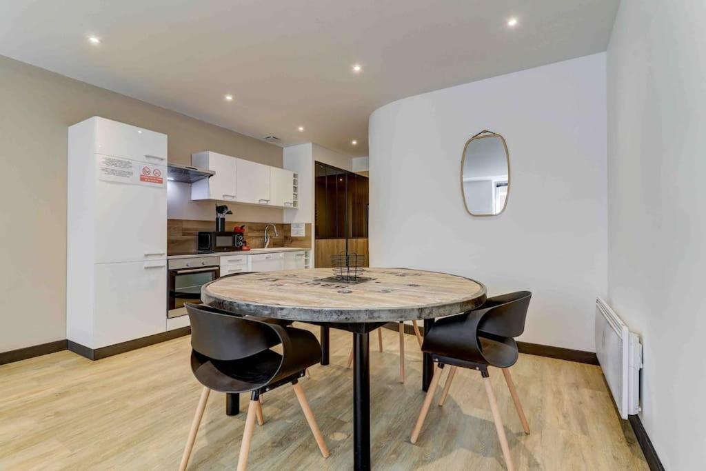 La Manufacture - Topdestination-Bourg - Centre Ville - Classe 3 Etoiles Esterno foto